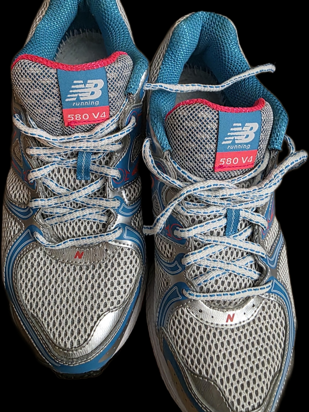 LIKE NEW New Balance Women's 580 V4 Mesh Running Shoes